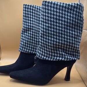NY and Co Size 6.5 Houndstooth Fold Over Boots